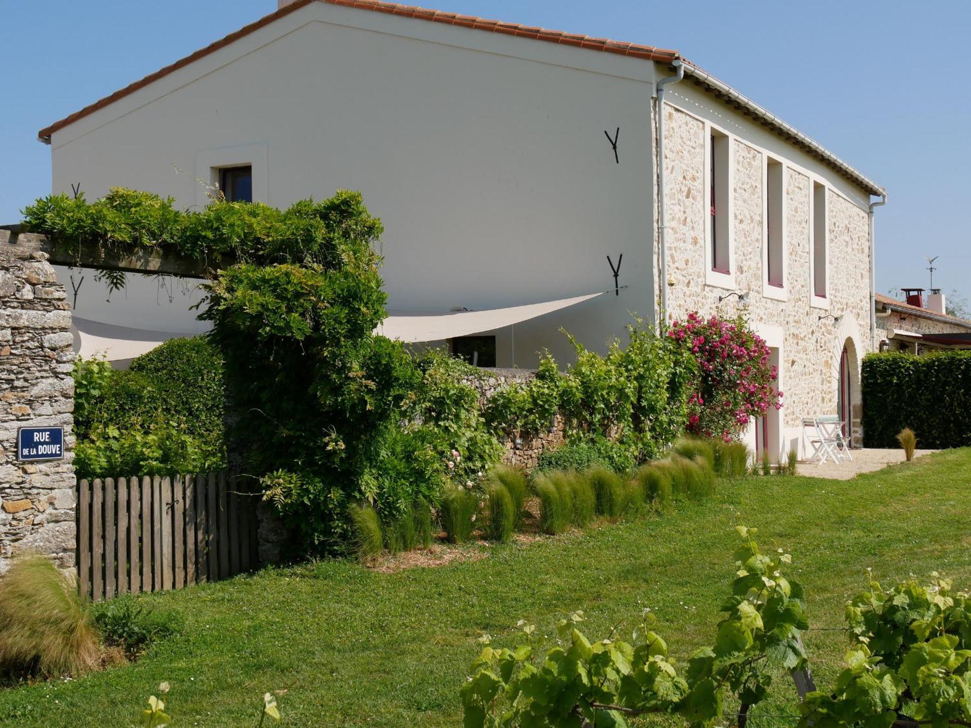 Gite Confortable Au Coeur Des Vignes Avec Terrasse, Velos, Wifi Et Equipements Bebe A 17 Km De Nantes - Fr-1-306-808 Villa Chateauthebaud Exterior photo